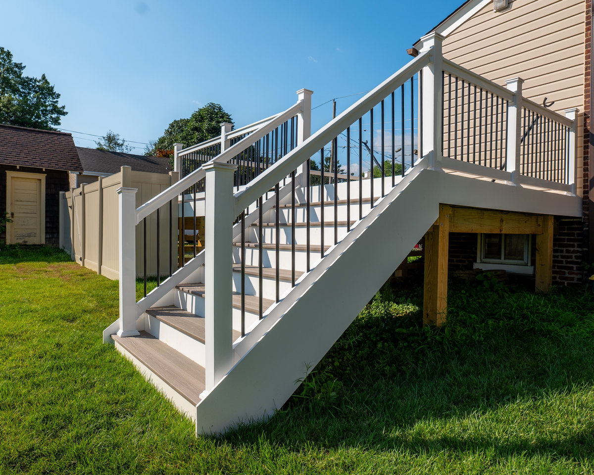Wood deck Brandywine Boulevard Delaware