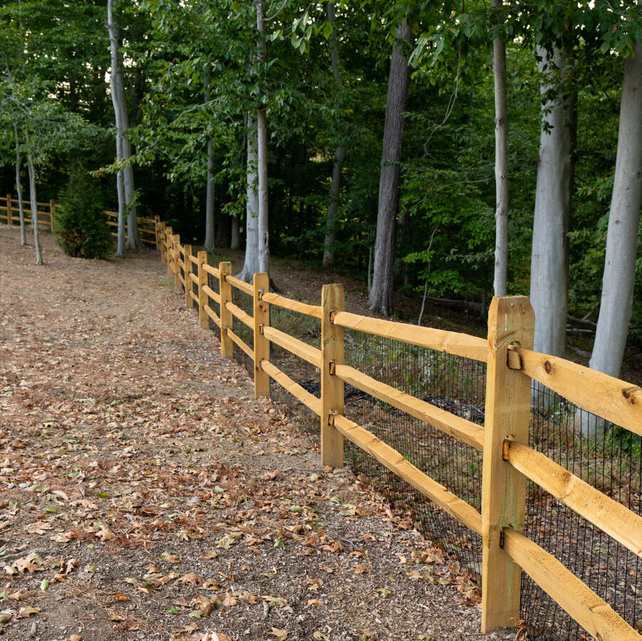 Split rail wood fence Greenville Delaware estate