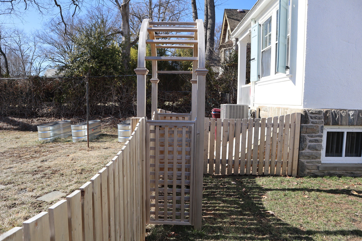 Wood fence Willard Street Delaware