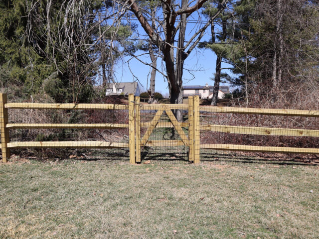 Westridge Drive Wood Fence – 4