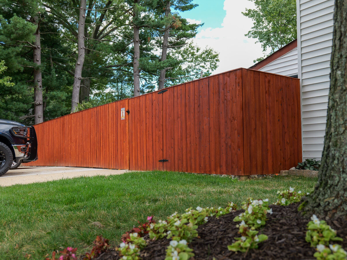 Stained wood privacy fence Delaware