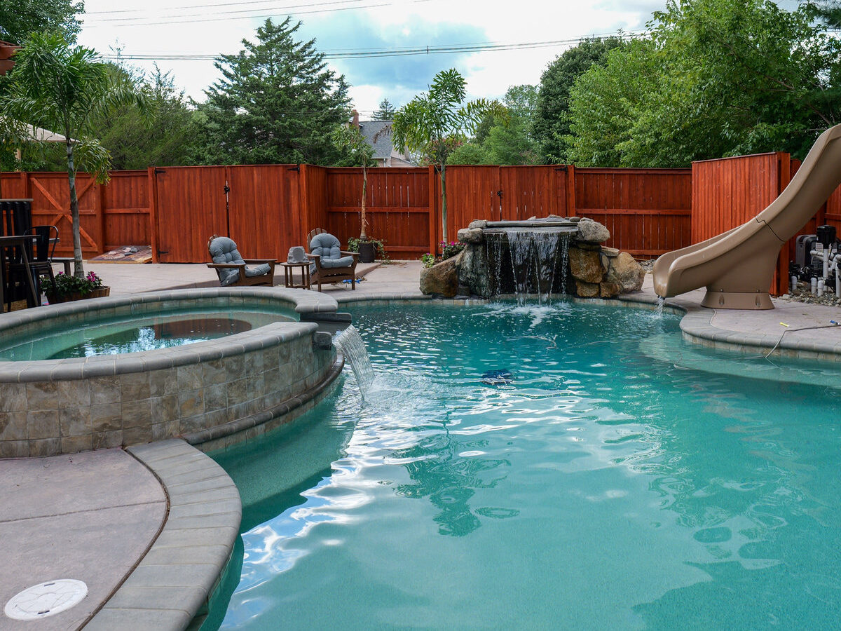 Stained wood privacy fence Delaware