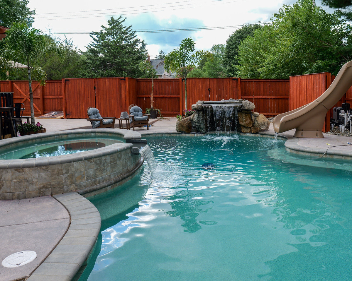 Stained wood privacy fence Delaware