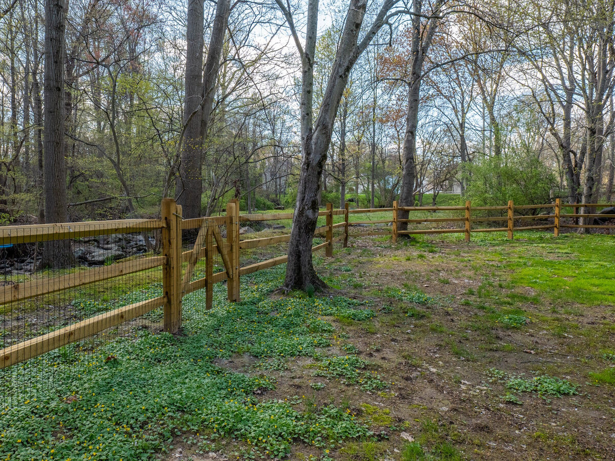 Cedar privacy fence Delaware