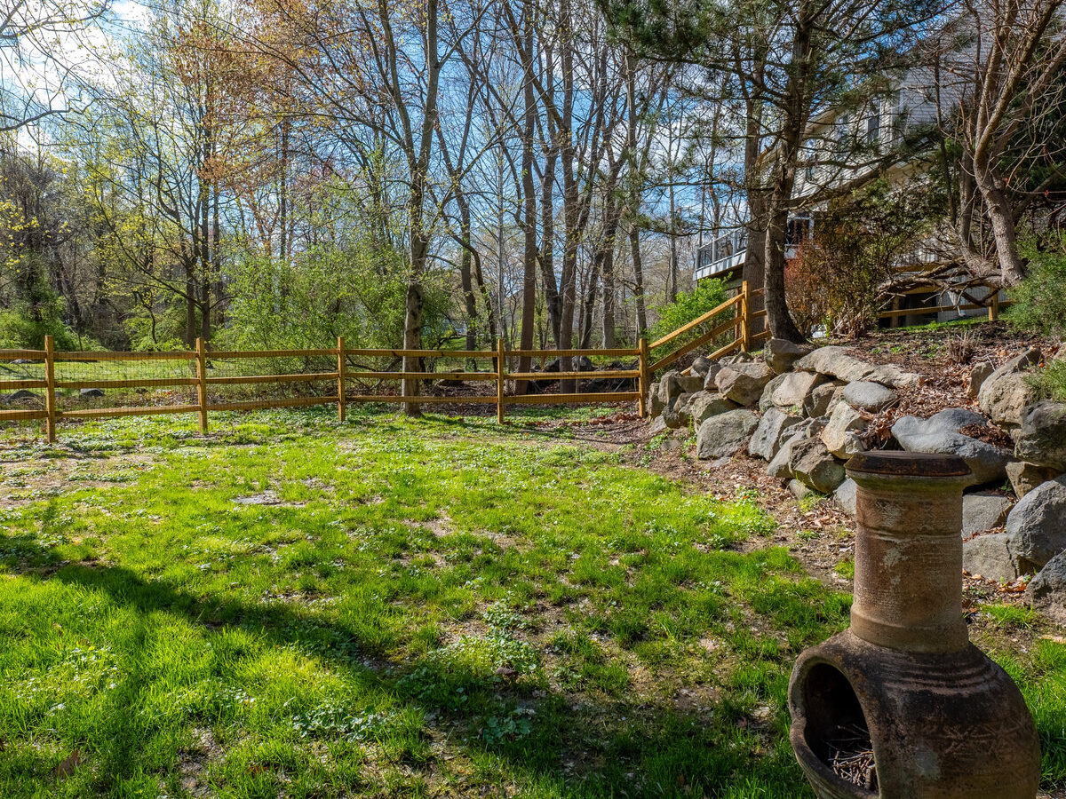 Cedar privacy fence Delaware