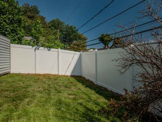 White Vinyl Fence – 4