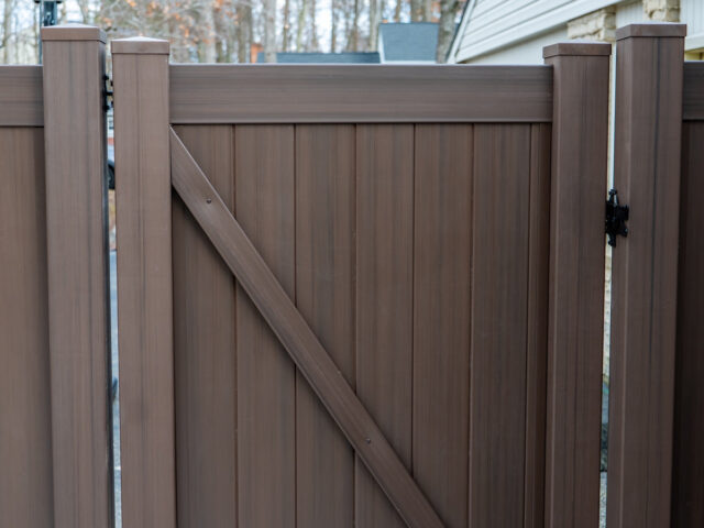 Matt Bergez Wood Fence – 1