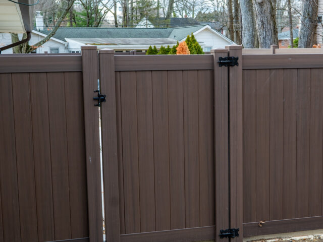 Matt Bergez Wood Fence – 6