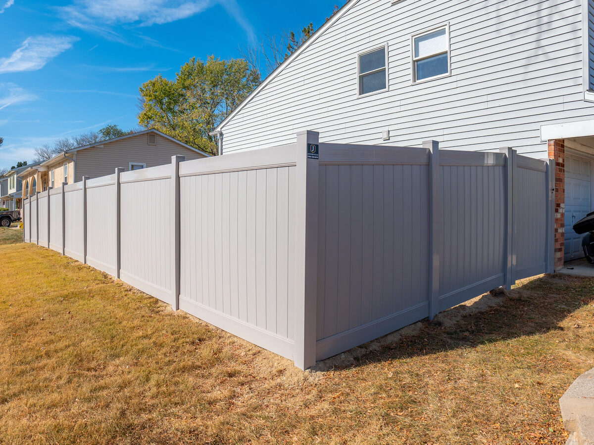 White vinyl fence Robscott Turn Newark Delaware