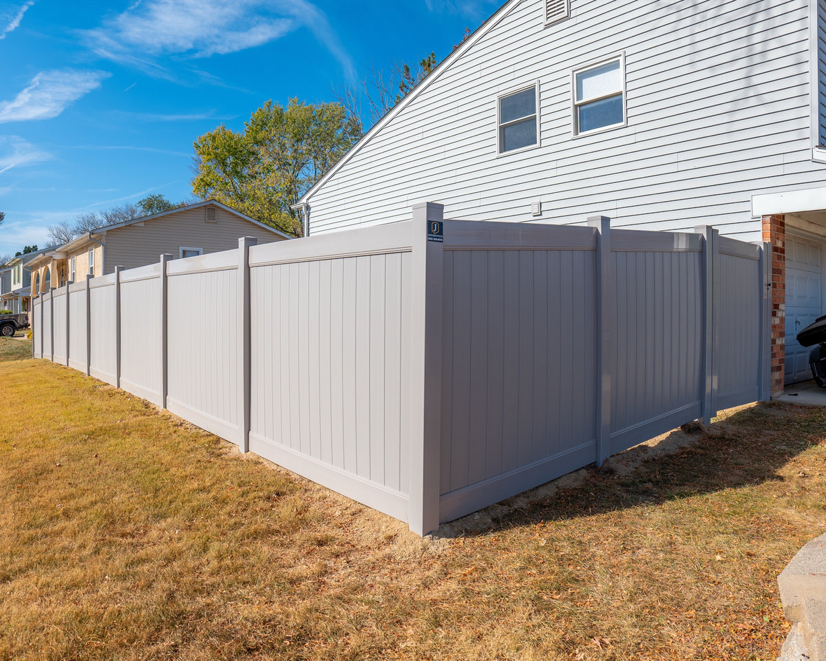 White vinyl fence Robscott Turn Newark Delaware
