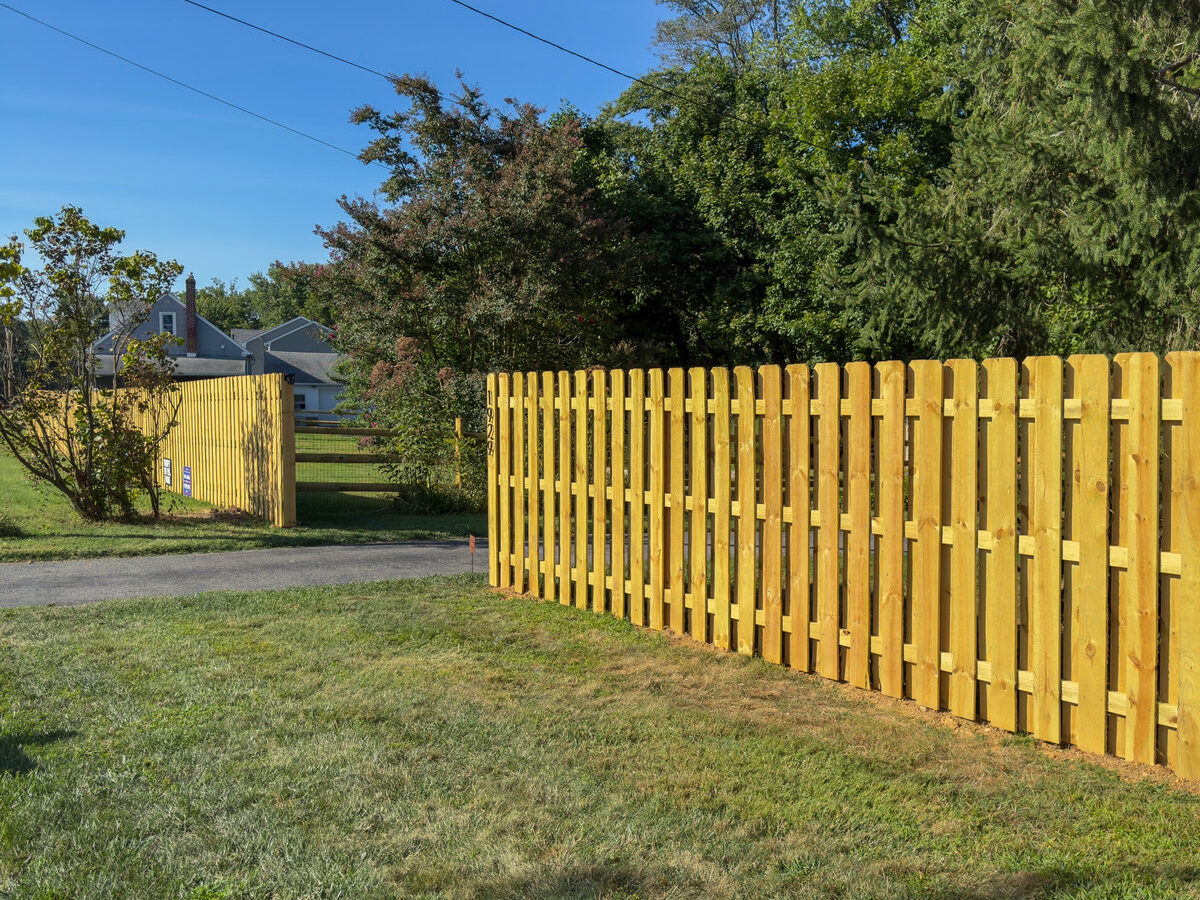 Wood fence Silverside Road Delaware