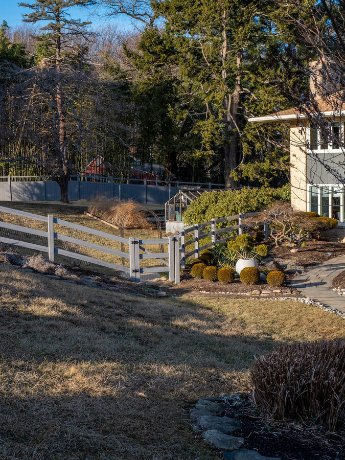 White vinyl fence Stargatt Delaware