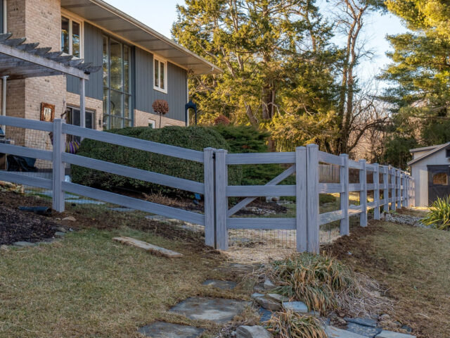 Stargatt Vinyl Fence – 12