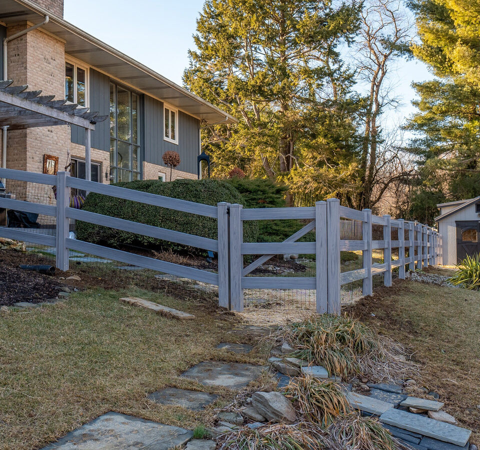 White vinyl fence Stargatt Delaware