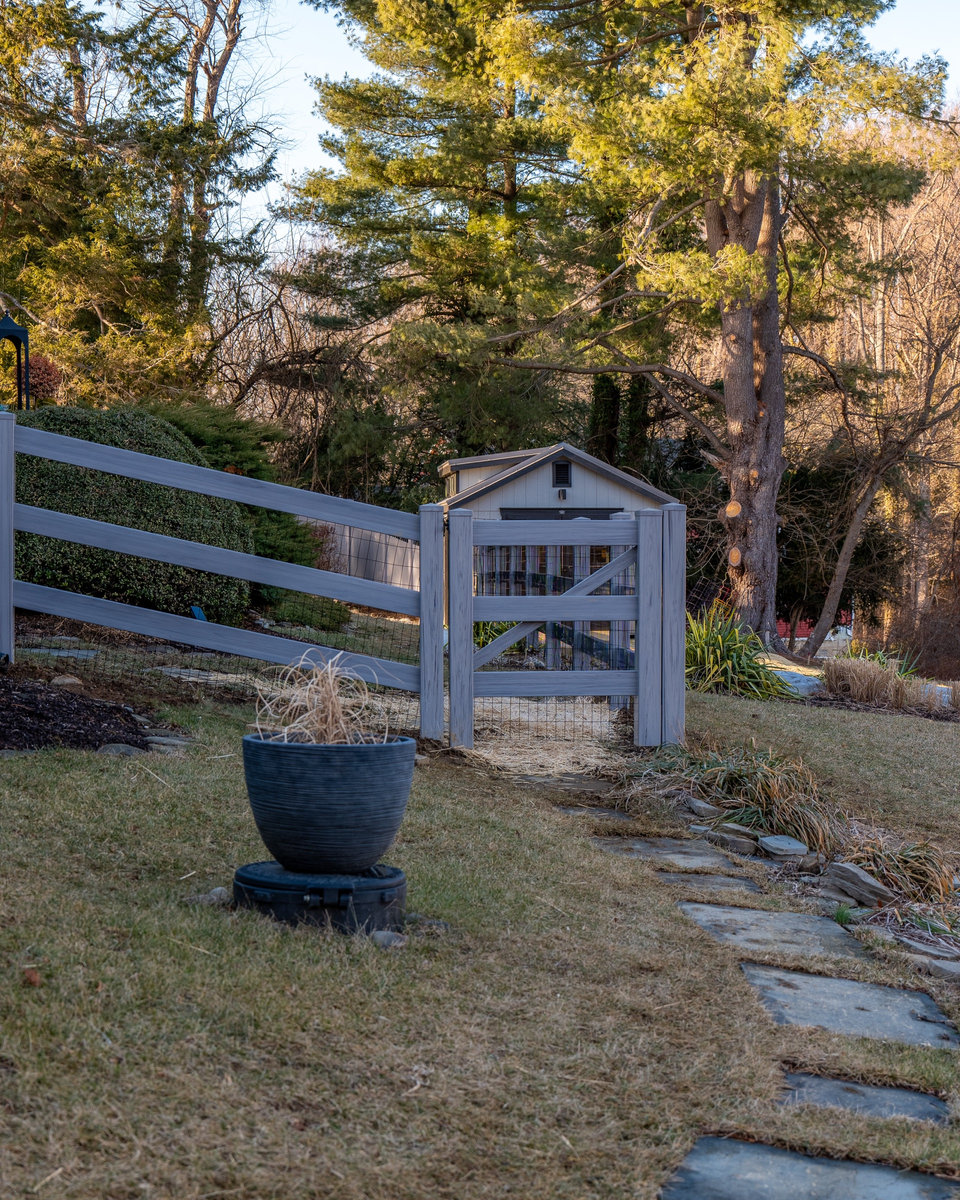 White vinyl fence Stargatt Delaware