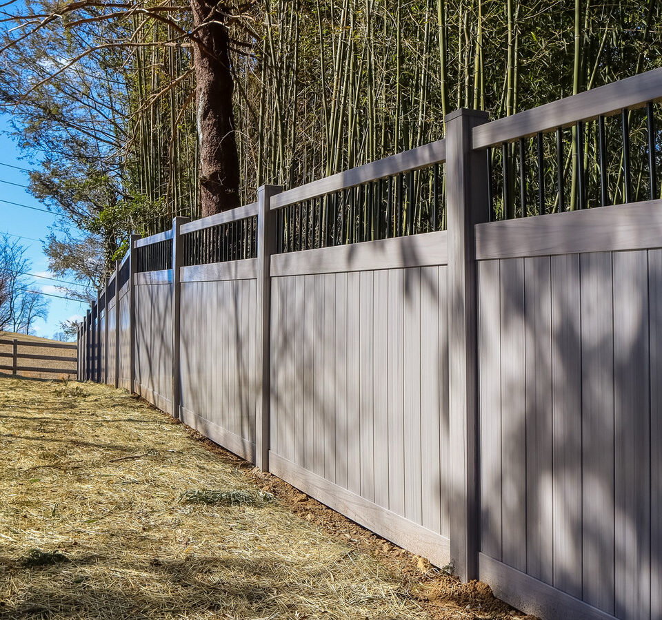 White vinyl fence Stargatt Keel Delaware