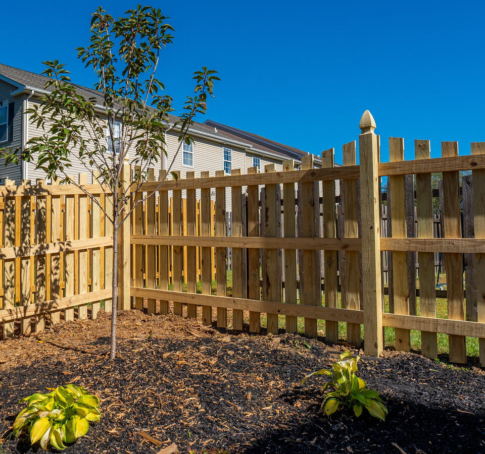 Custom wood fence Delaware