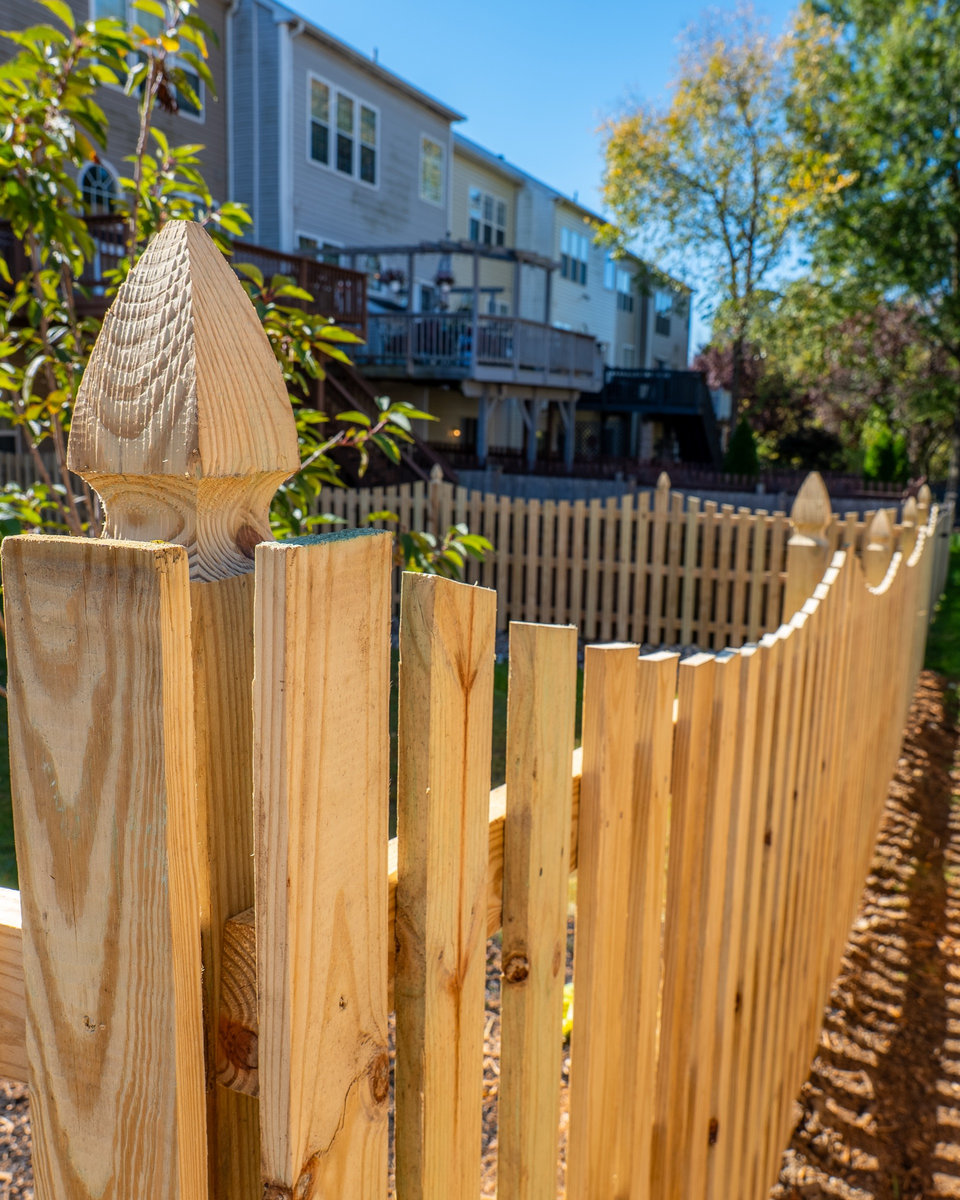 Custom wood fence Delaware